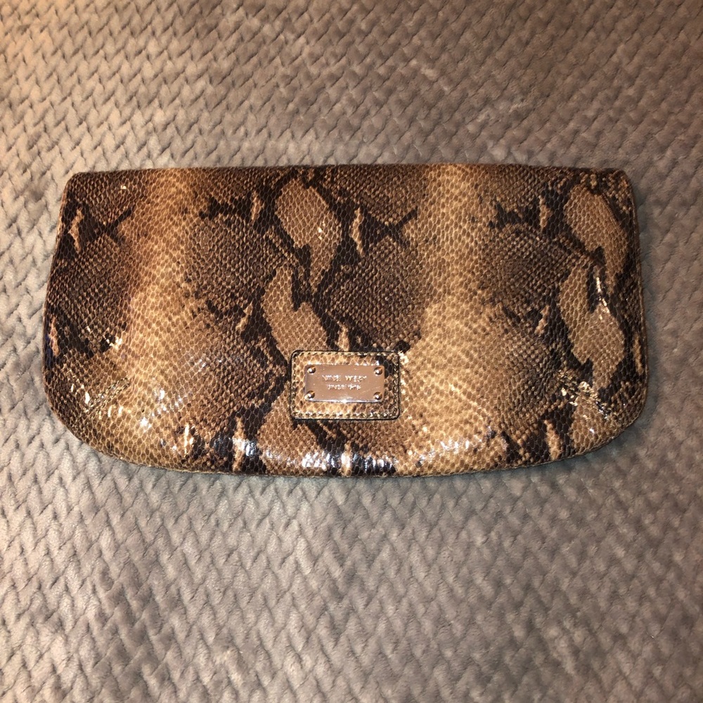 Preloved Nine West Reptile Clutch B11 - Picture 2 of 8